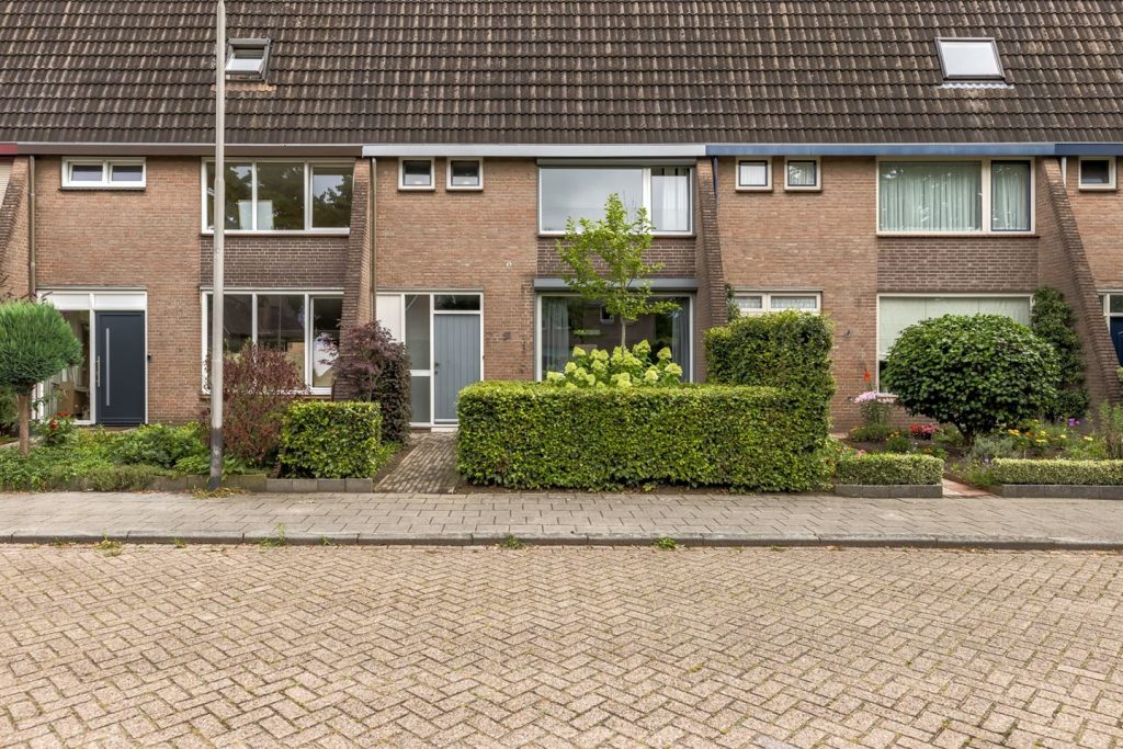 Bricknet - Woonhuis - Koop - Leeuwerikstraat 30 4881 WZ Zundert Noord-Brabant