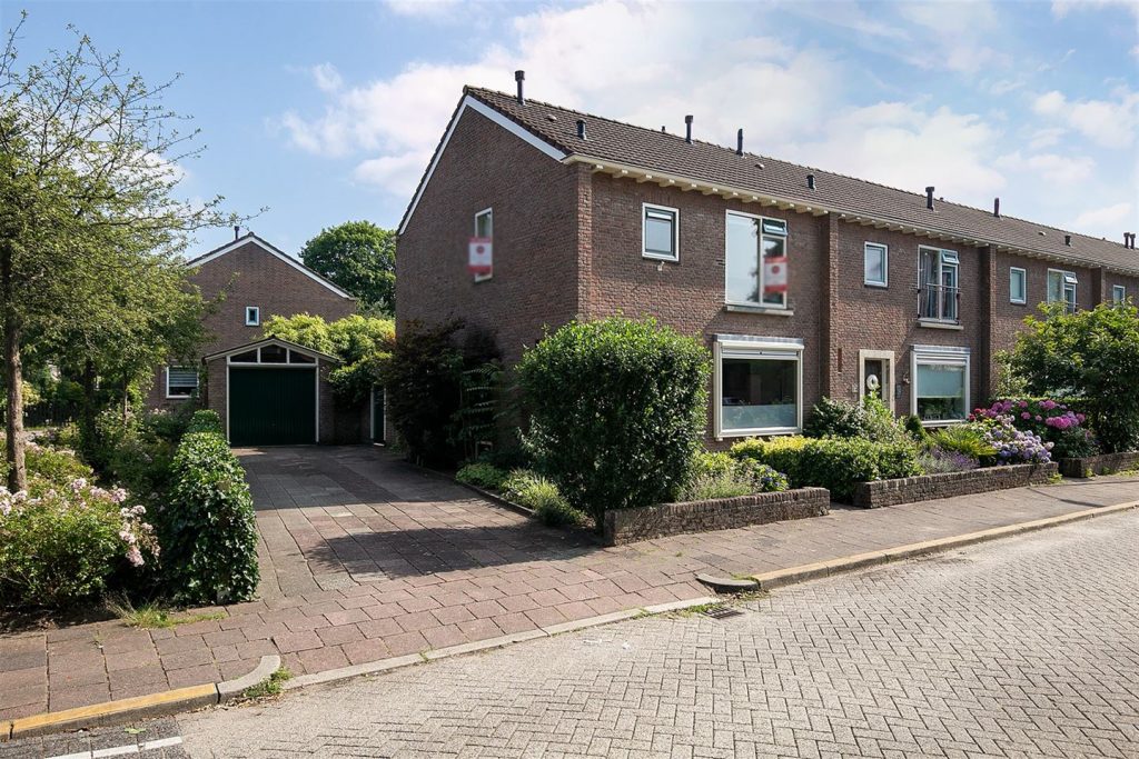 Bricknet - Woonhuis - Koop - Christiaan Huygenslaan 1 3769 XR Soesterberg Utrecht