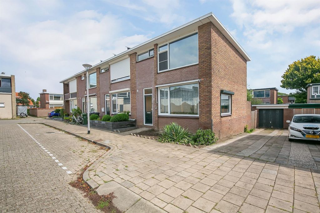 Bricknet - Woonhuis - Koop - Bilderdijkstraat 7 7204 CW Zutphen Gelderland