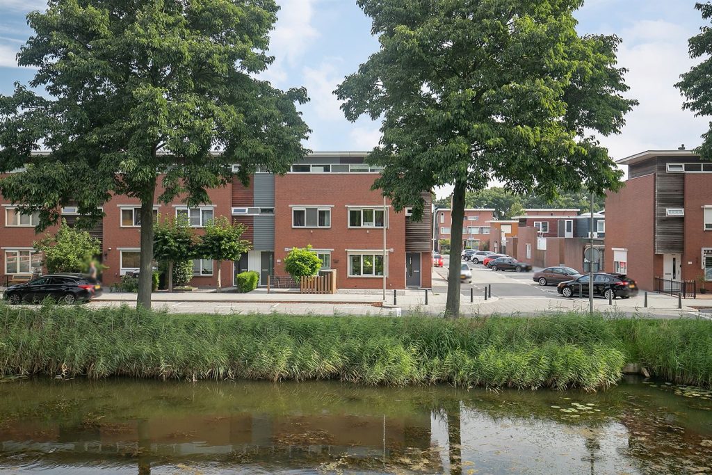 Bricknet - Woonhuis - Koop - Nieuwe Wetering 137 3194 TB Hoogvliet Rotterdam Zuid-Holland