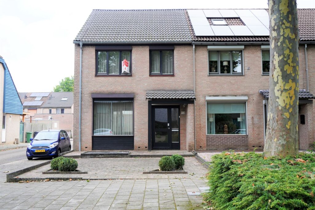 Bricknet - Woonhuis - Koop - Molièrelaan 158 5924 AN Venlo Limburg
