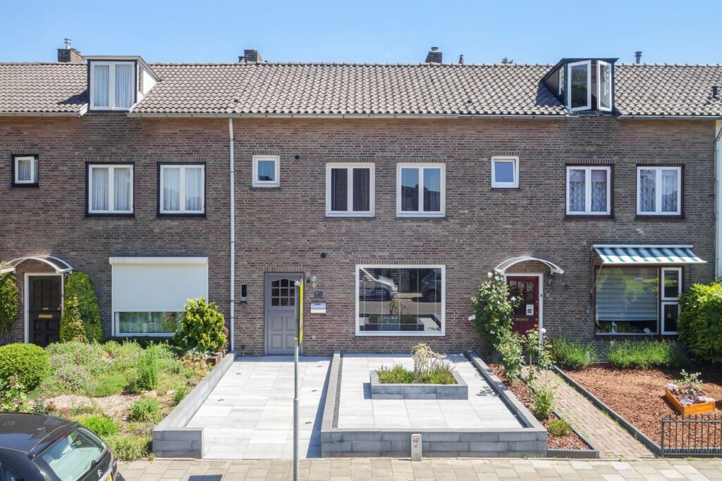 Bricknet - Woonhuis - Koop - Merelstraat 22 5702 PN Helmond Noord-Brabant