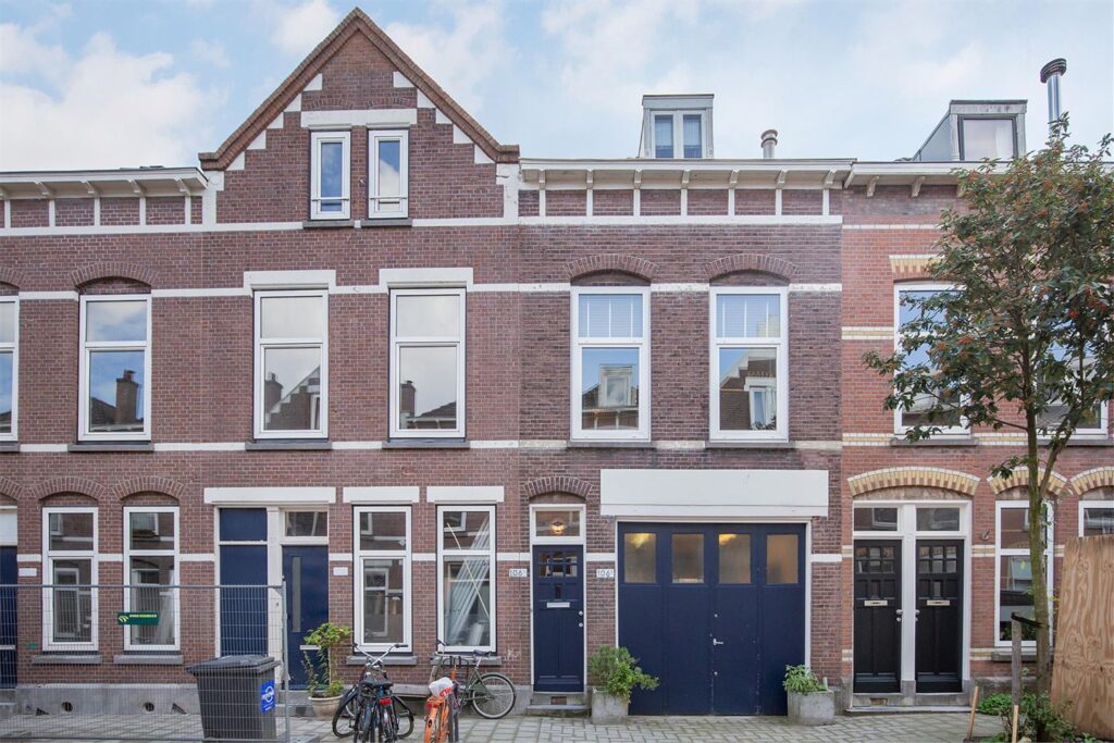 Bricknet - Woonhuis - Koop - Adamshofstraat 106 A-B 3061 ZH Rotterdam Zuid-Holland