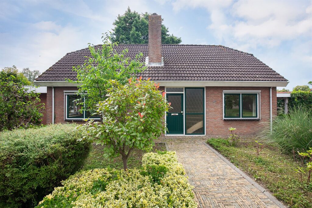Bricknet - Woonhuis - Koop - Middeldoel 12 3264 AM Nieuw-Beijerland Zuid-Holland