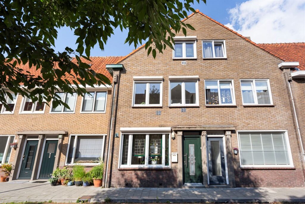 Bricknet - Woonhuis - Koop - Korenbloemstraat 52 5643 HN Eindhoven Noord-Brabant