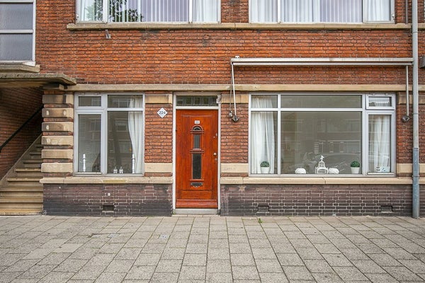 Bricknet - Woonhuis - Huur - De Genestetlaan 2522 LV Den Haag (Laakkwartier-Oost) 