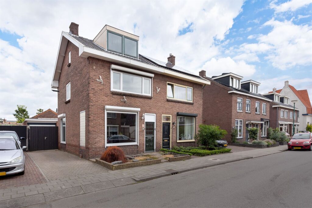 Bricknet - Woonhuis - Koop - Mulderslaan 63 3905 GB Veenendaal Utrecht