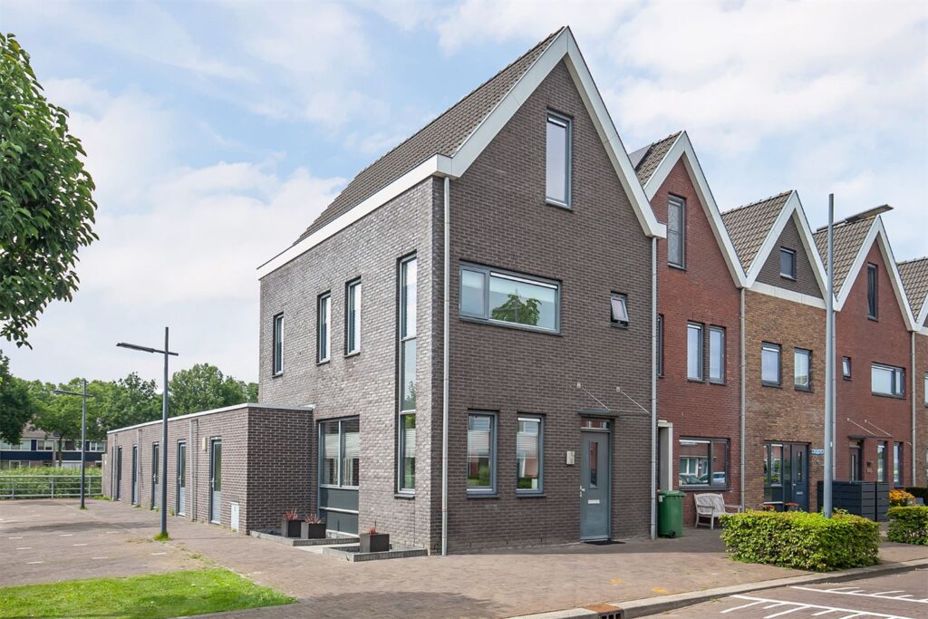 Bricknet - Woonhuis - Koop - Maasdijk 139 4827 MA Breda Noord-Brabant