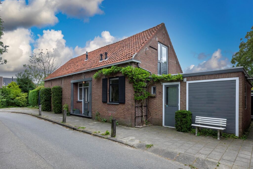Bricknet - Woonhuis - Koop - Kerkstraat 7 2751 EB Moerkapelle Zuid-Holland