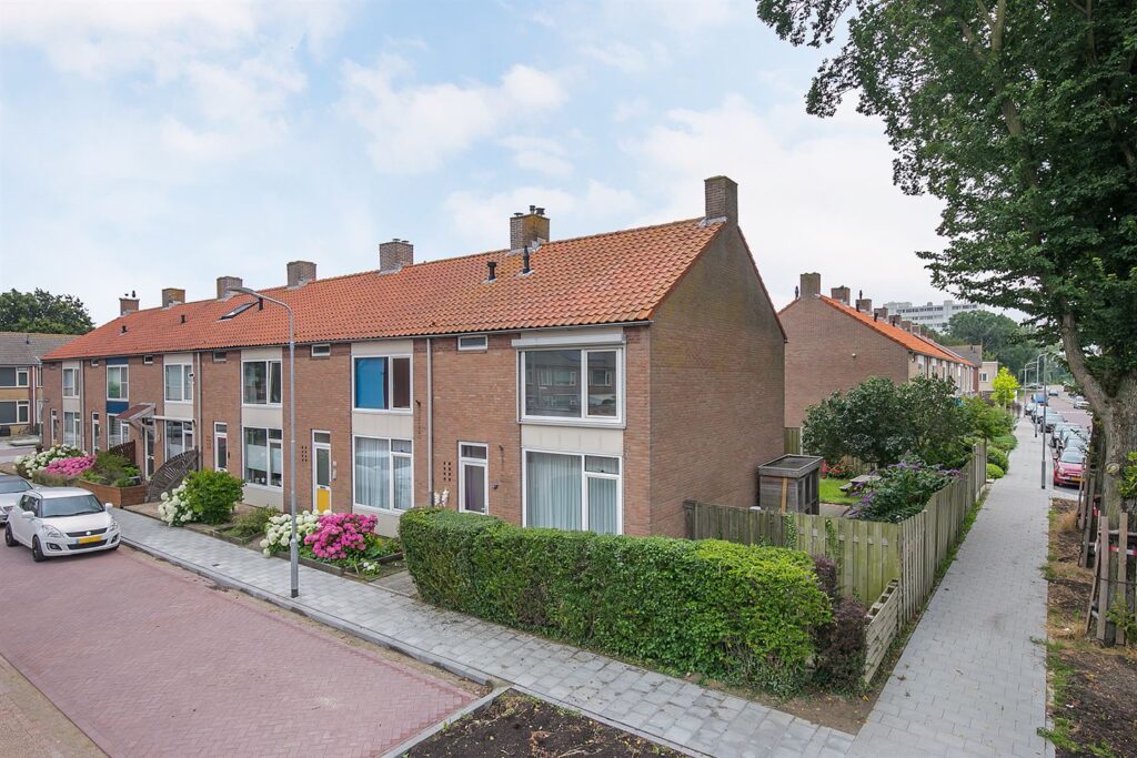 Bricknet - Woonhuis - Koop - Platanenstraat 35 4388 PA Oost-Souburg Zeeland