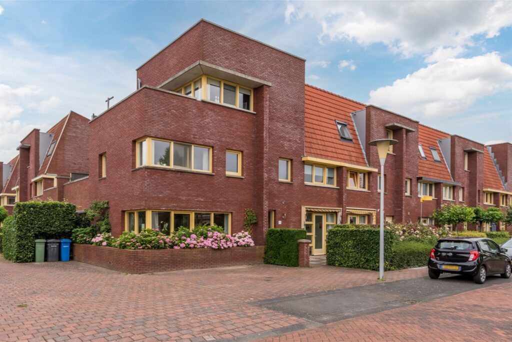 Bricknet - Woonhuis - Koop - Frankhuizerallee 121 8043 HN Zwolle Overijssel