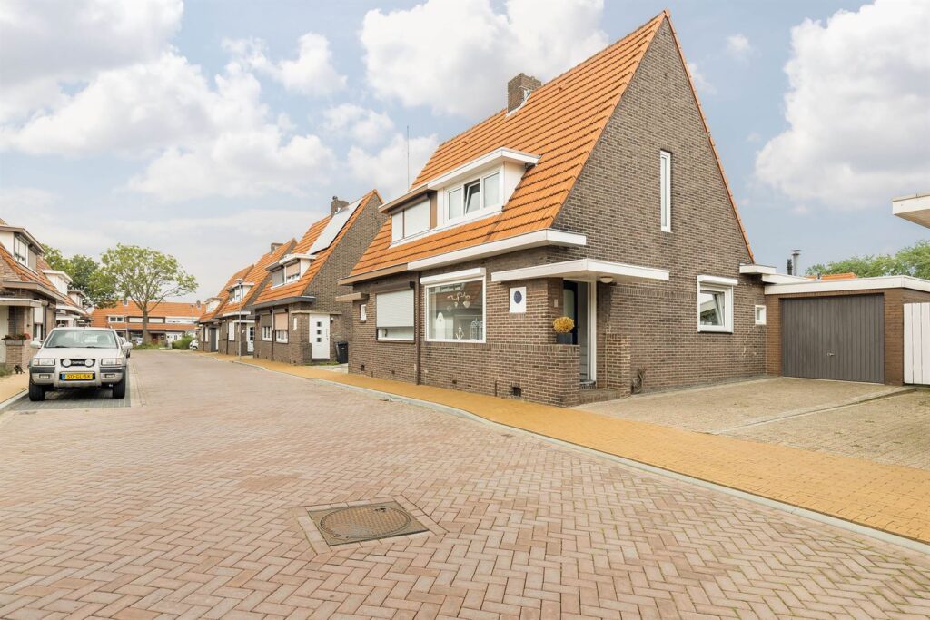 Bricknet - Woonhuis - Koop - Olmenstraat 49 6374 VW Landgraaf Limburg